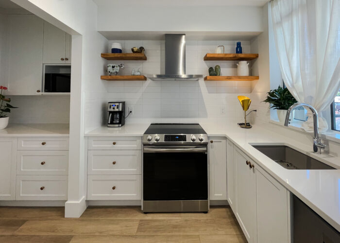 Condo Kitchen & crisp cabinetry design in Downtown Vancouver, BC.