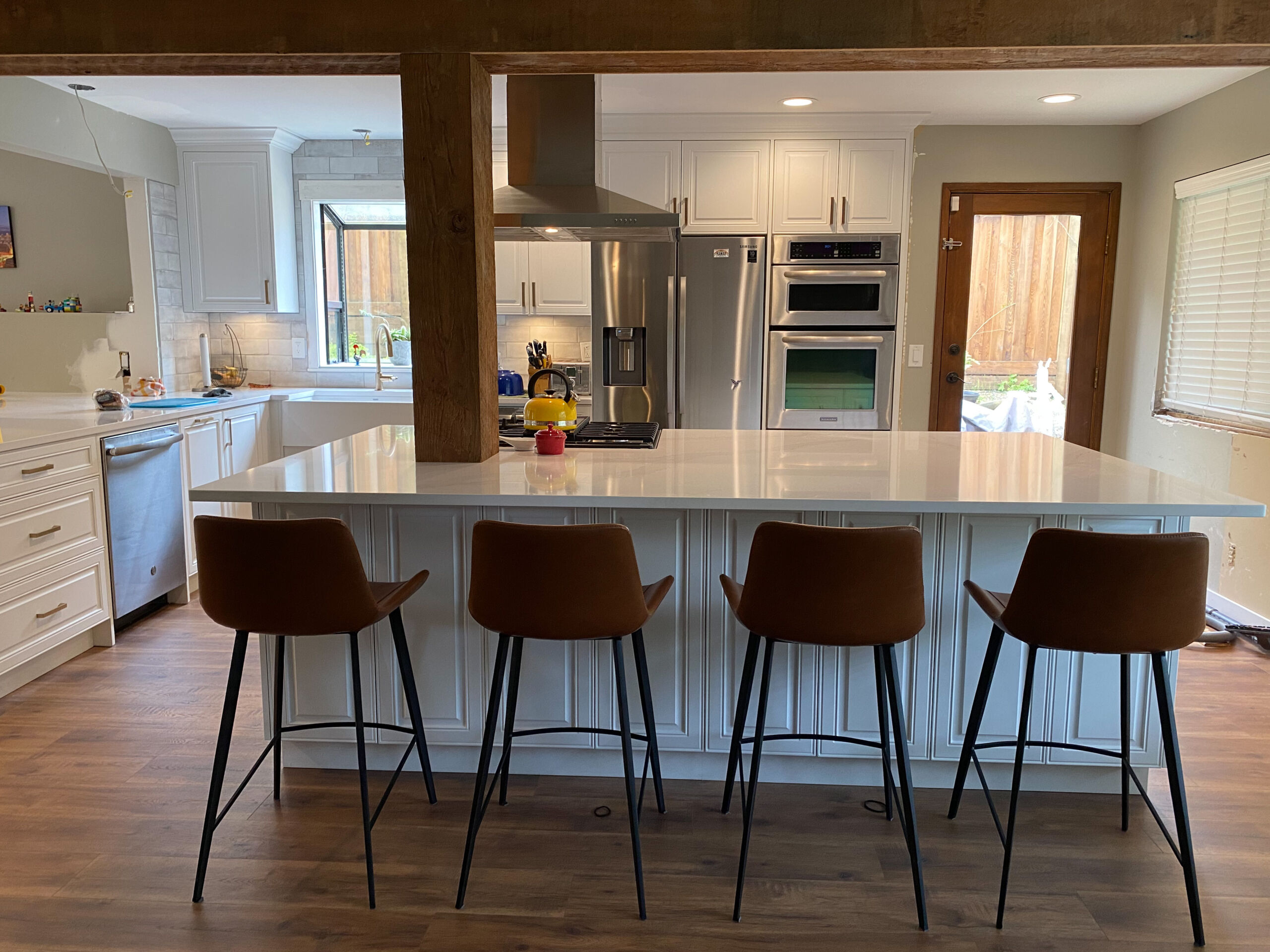 Support Local Series Custom Cabinet & crisp cabinetry design in Aldergrove, Langley, BC.