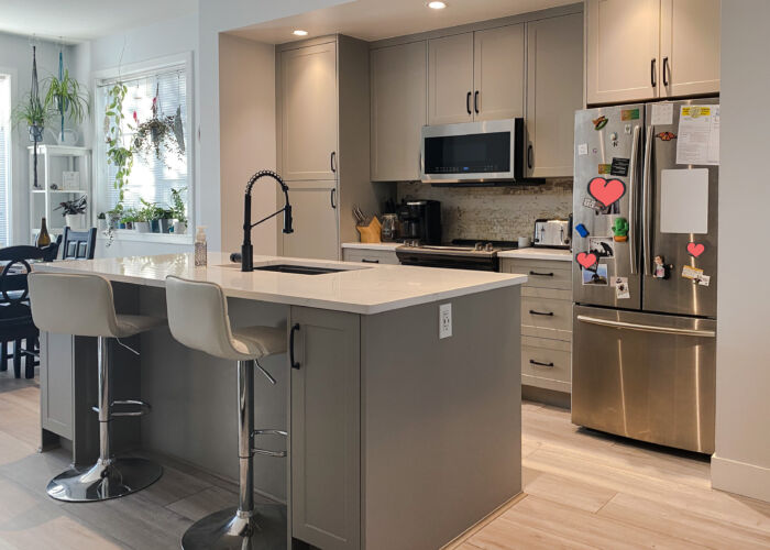 Custom Kitchen Cabinet and Countertop & crisp cabinetry design in Morgan Heights, Surrey, BC.