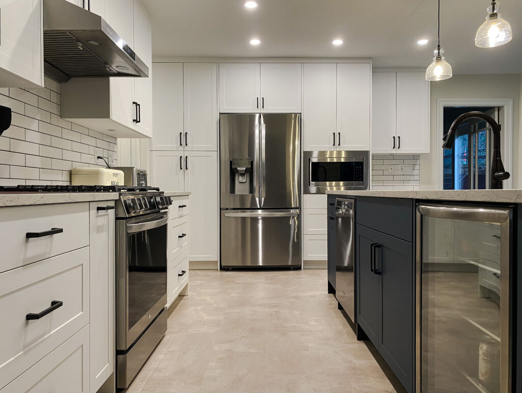 Support Local series custom cabinet & contemporary hardware accents in Aldergrove, Langley, BC.