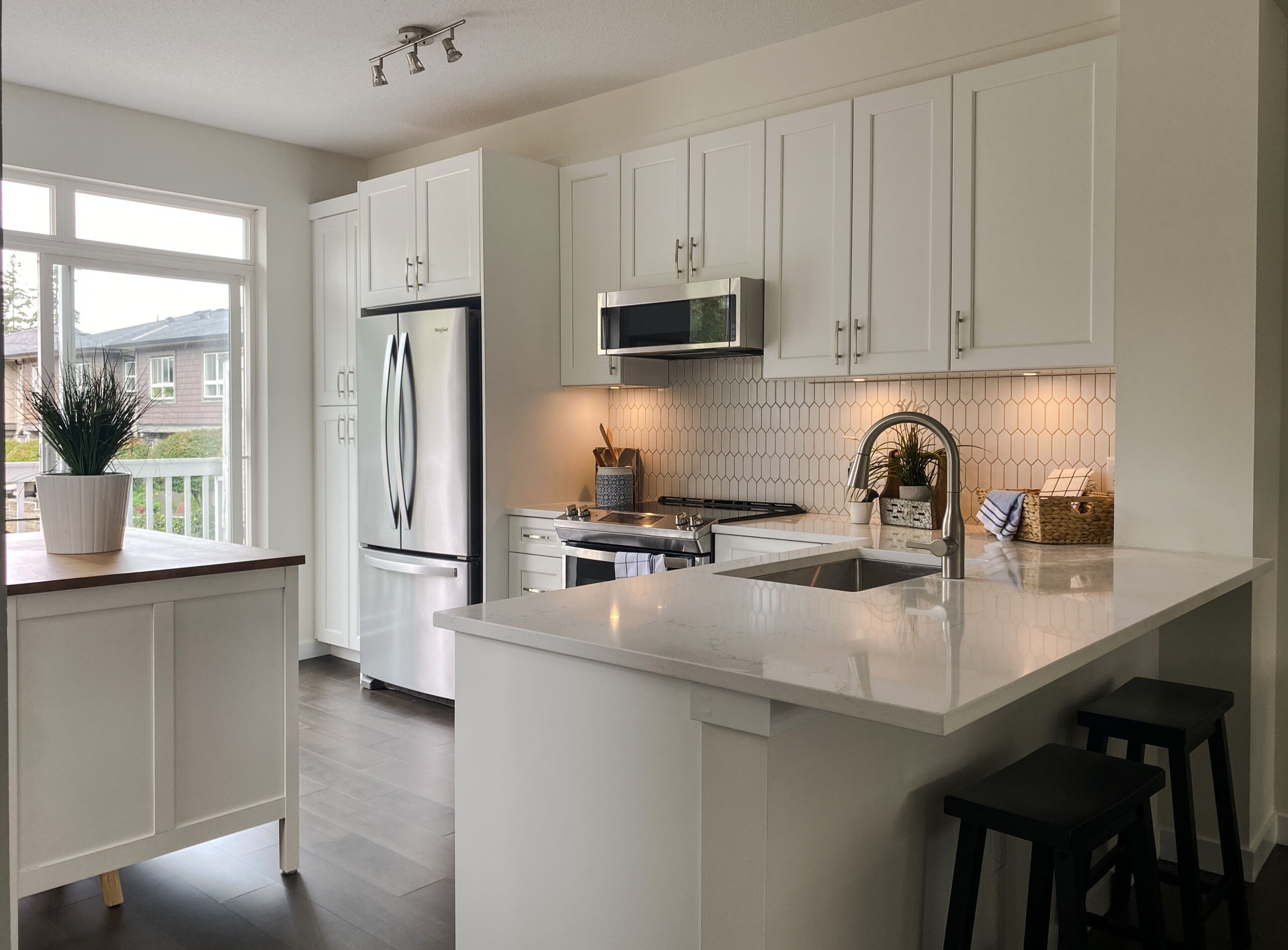 Vicostone Quartz Countertop in Morgan Heights, South Surrey, BC.