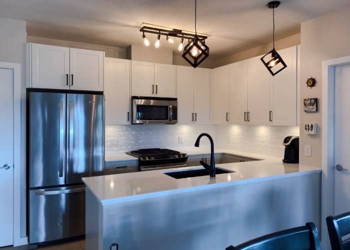 Custom Kitchen Cabinet & crisp cabinetry design in New Westminster, BC.