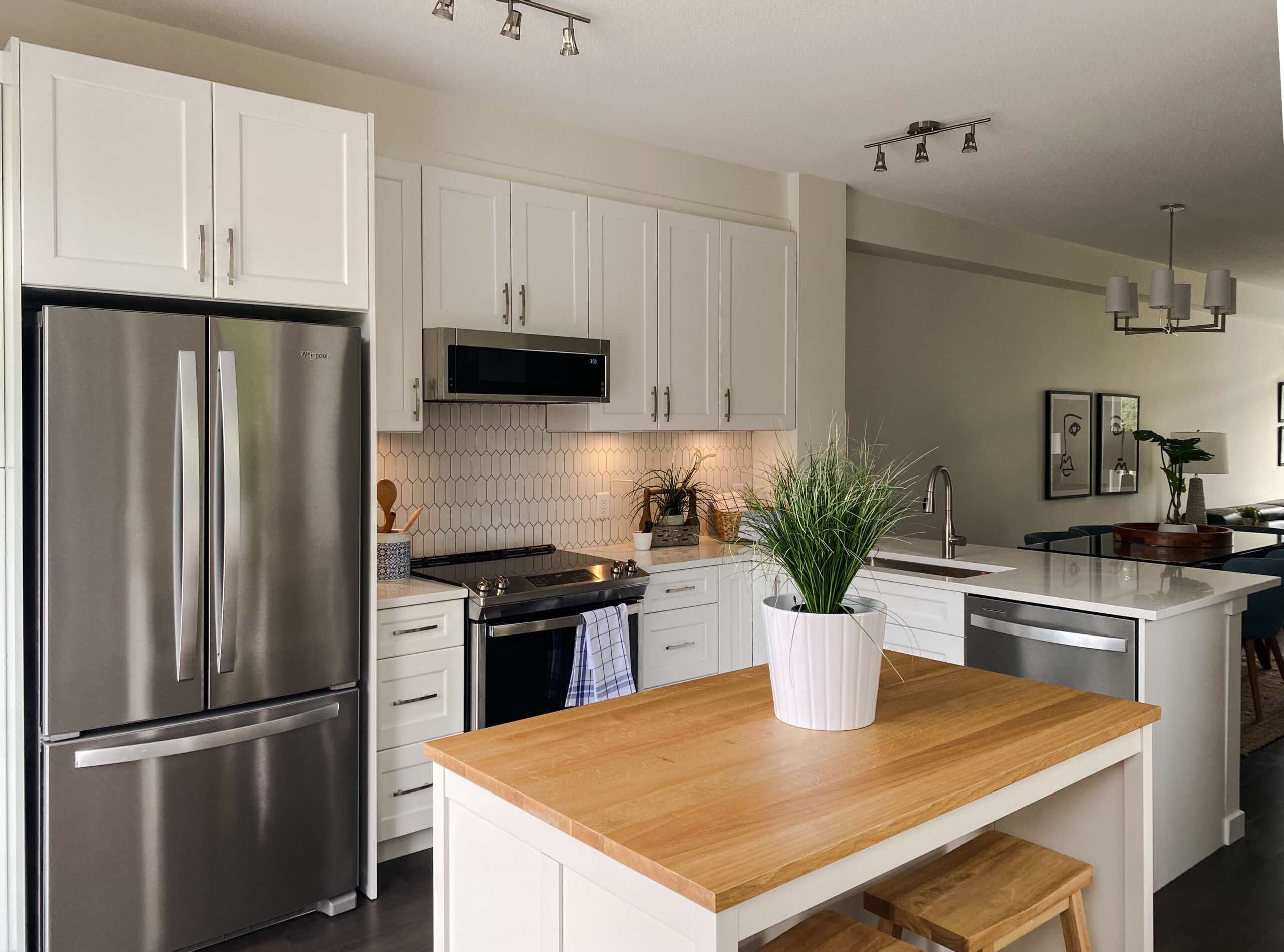 In Stock Kitchen Cabinet South Surrey & durable quartz surfaces in Morgan Heights, South Surrey, BC.