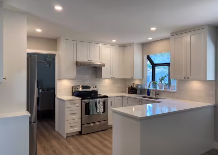 Dream White Shaker Style Kitchen Cabinets & crisp cabinetry design in Delta, BC.
