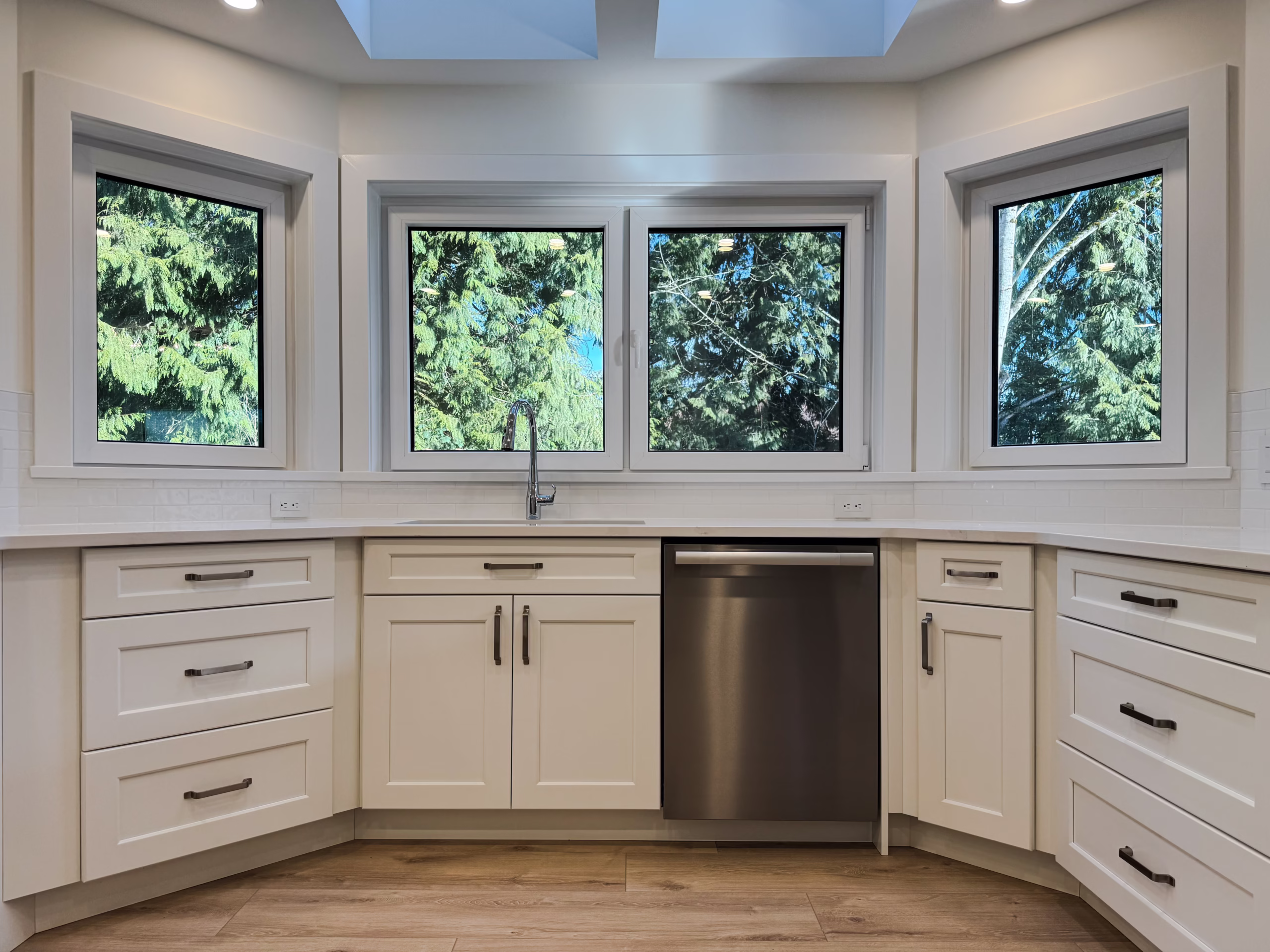 Dream White Cabinet & abundant natural lighting in Elgin, Surrey, BC.