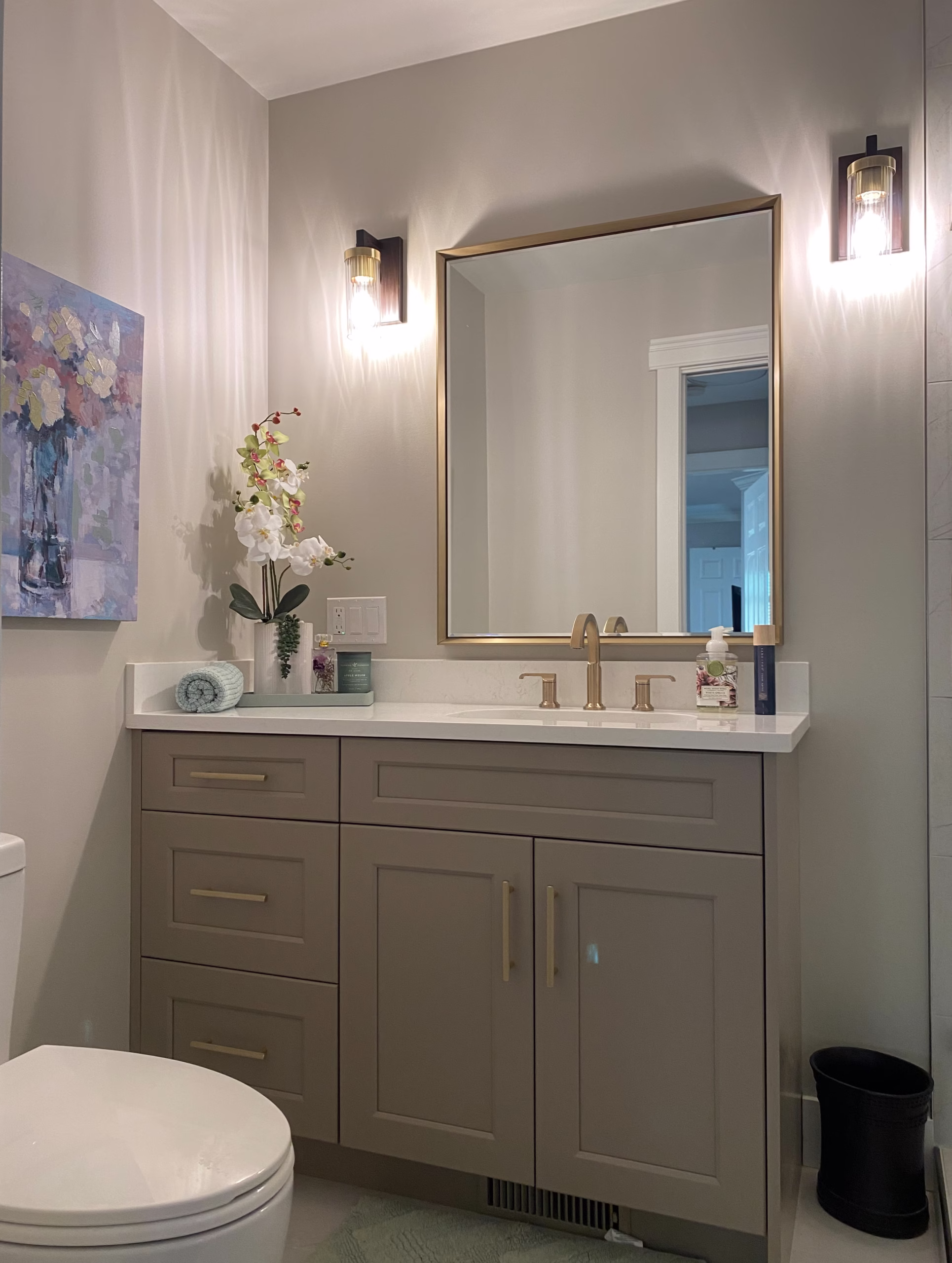 Custom Colour RTA cabinets in Sunnyside, Surrey, BC.